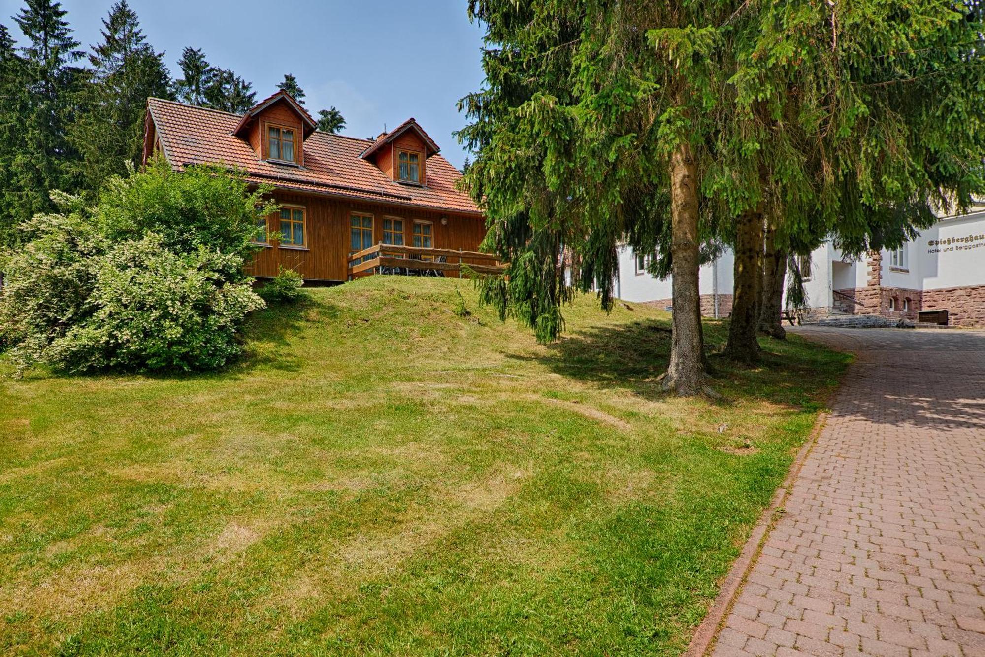 Hotel Und Berggasthof Spiessberghaus Friedrichroda Εξωτερικό φωτογραφία